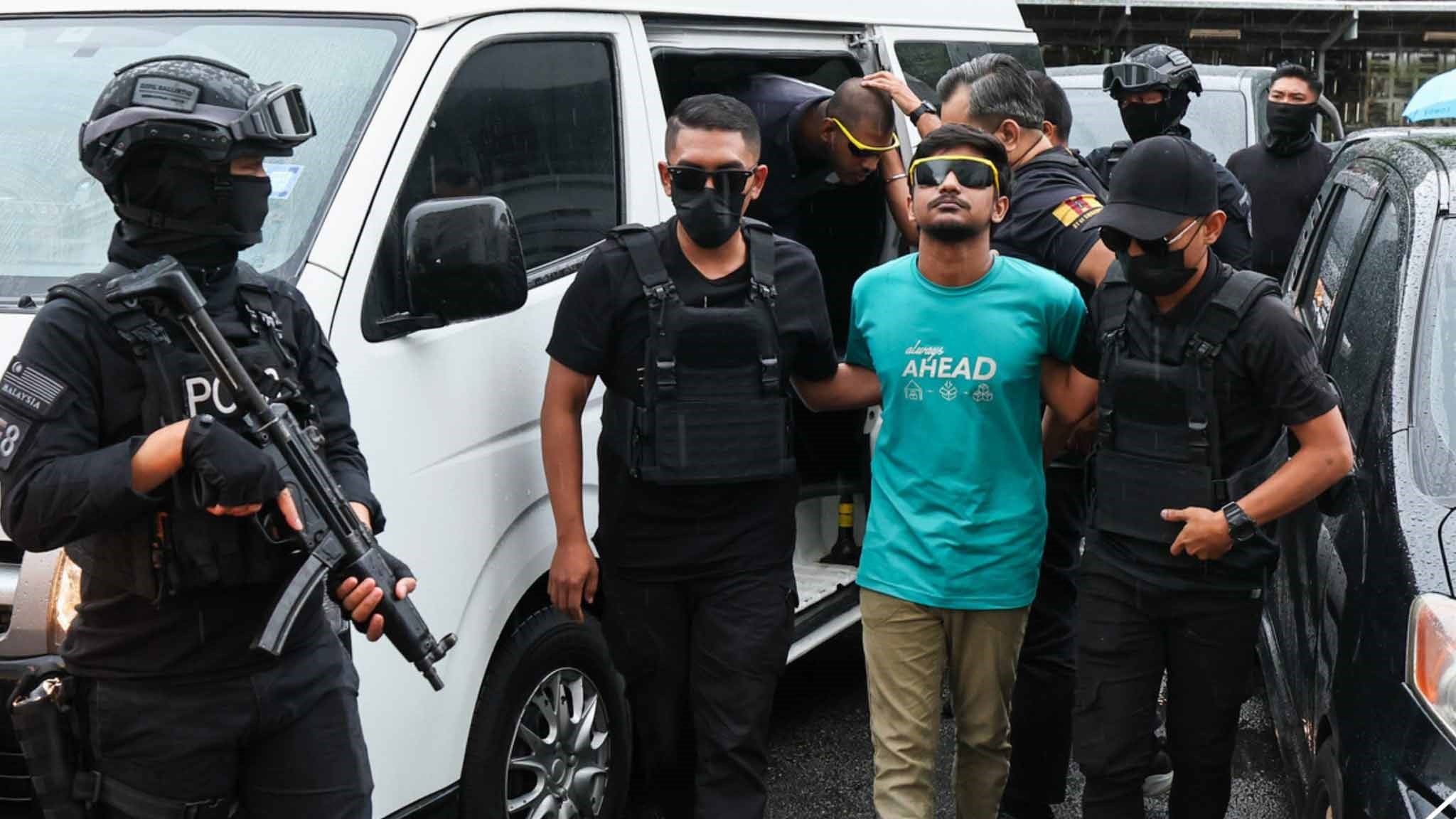 মালয়েশিয়ায় দুই বাংলাদেশির বিরুদ্ধে সন্ত্রাস মামলা